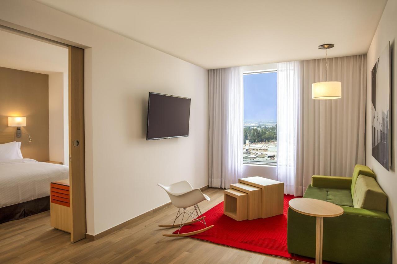 Fiesta Inn Parque Puebla Exteriör bild