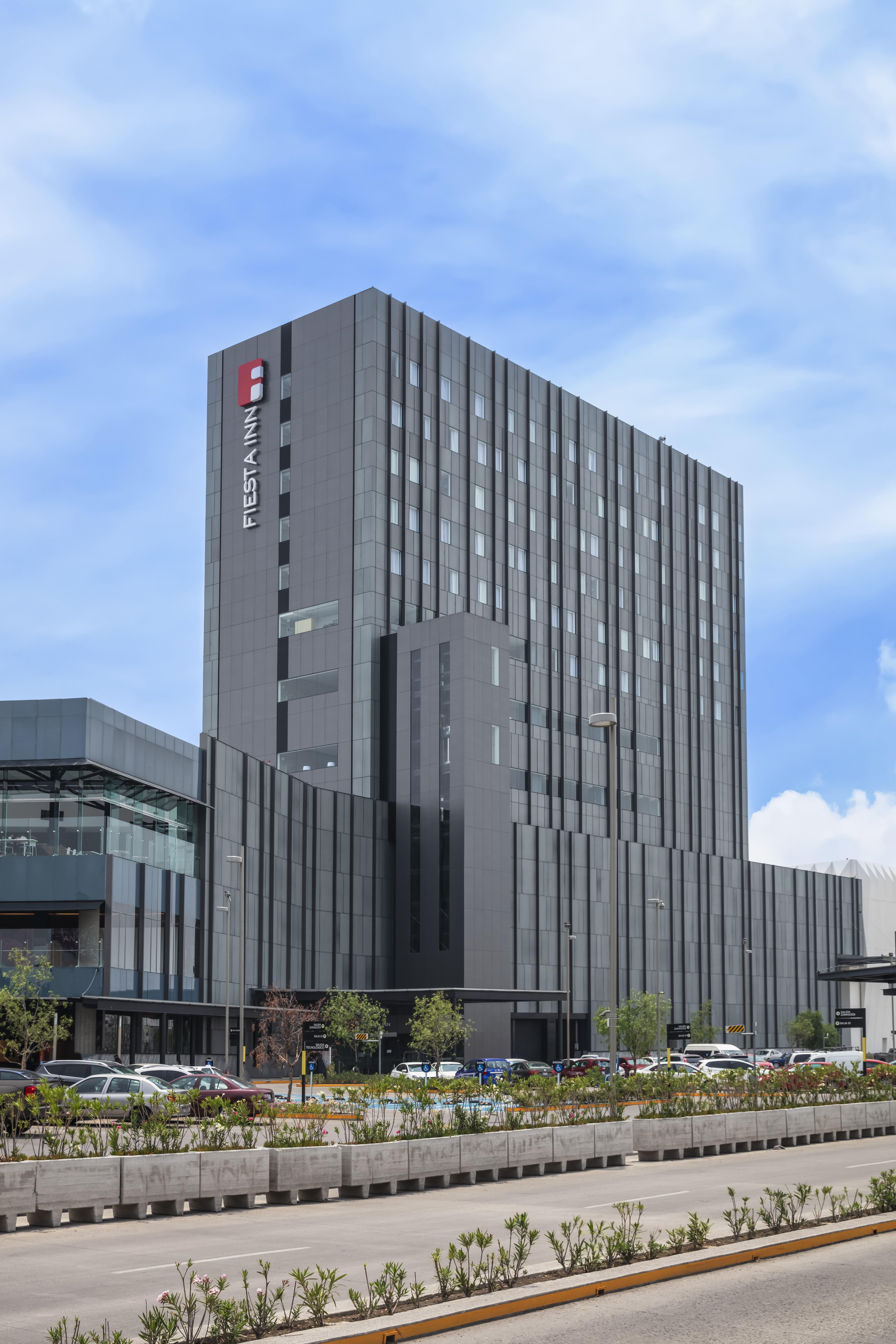 Fiesta Inn Parque Puebla Exteriör bild